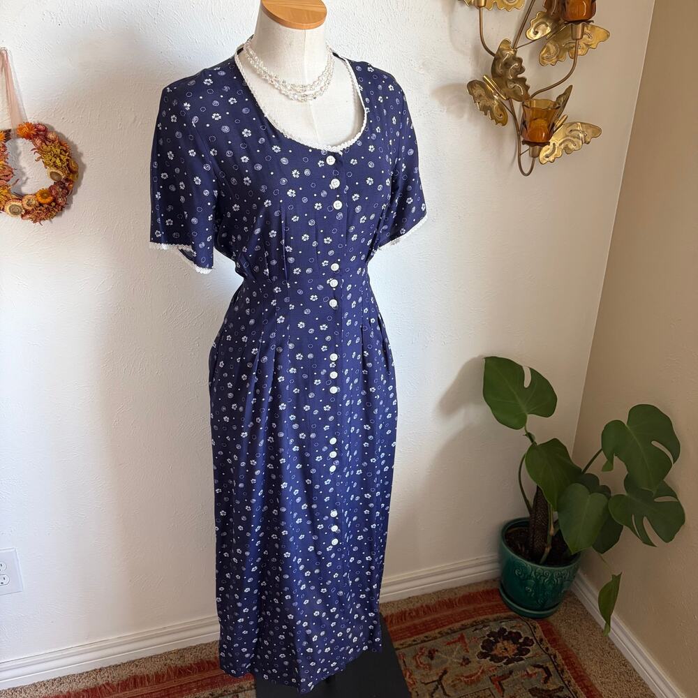 Vintage Short Sleeve Button Dress